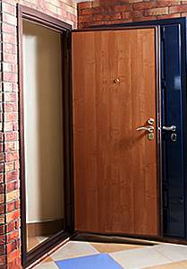 Как утеплить деревянную дверь?