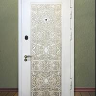 Фрезерованная дверь с белым шпоном