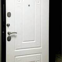 Дверь с белой МДФ панелью