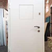 Дверь с покрасом грунт-эмалью «3 в 1», цена – 17500 руб.