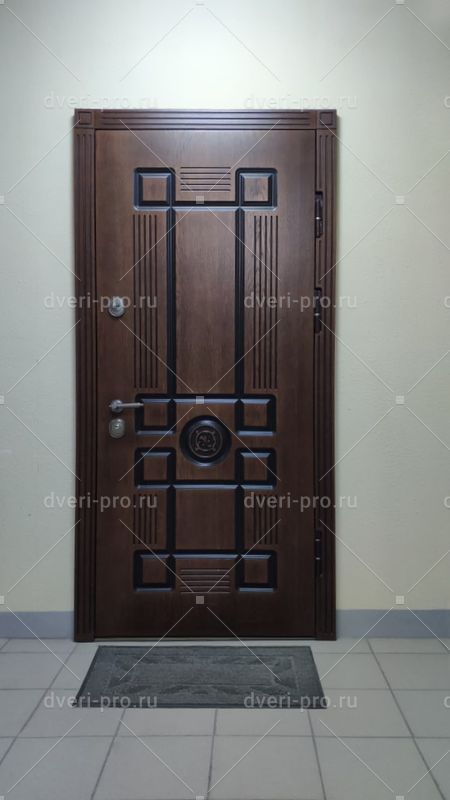 Входные железные двери в квартиру с установкой от производителя в Москве