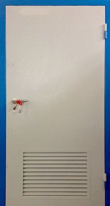 Однопольная противопожарная дверь с вентиляцией с ручкой хром (PMD-010)