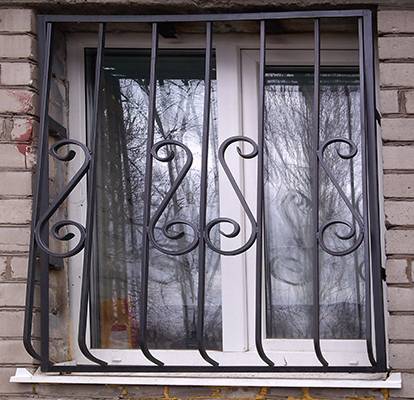 Фото решетки на окно в Егорьевске