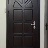 Пример установленной двери