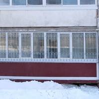 Установленная балконная решетка