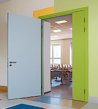 Входные металлические двери для школы