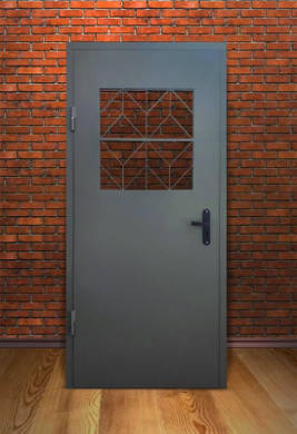 Дверь с решеткой